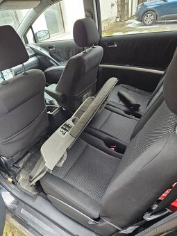Toyota Corolla verso 2.2 d-cat - 5