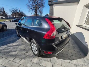 Volvo XC60 2.4D 4WD 120kW R-Design 03/2011 149tkm - 5