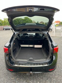 Toyota Avensis, 2.0 D 105 kW NAVI VÝHŘEV ČR - 5