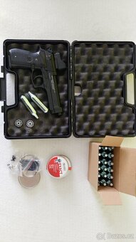 Umarex Beretta M92 FS (4,5 mm diabolky) + příslušenství - 5