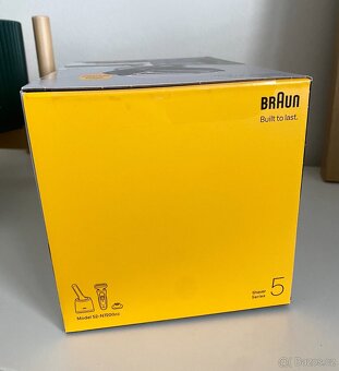 Braun Series 5 52-N7200cc elektrický holicí strojek s čistic - 5