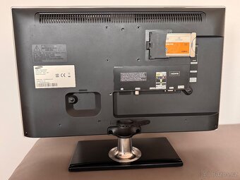 Televize Samsung UE22D5000NW - 5