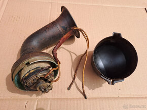 klaksony Bosch, Hella, světlo Bosch, víčko BMW 2002 - 5