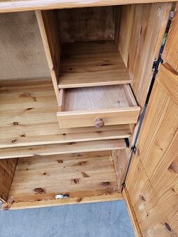 Dřevěná skříňka - 5