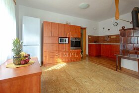 Prodej rodinného domu 6+1, 227 m2 - Ruprechtice u Broumova - 5