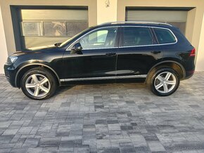 VW Touareg 3.0 TDi 4x4 bez AD blue,na pružinách - 5