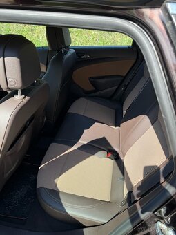 Opel Astra Sports Tourer 1.6 CDTI Cosmo – kombi, co ví, že m - 5