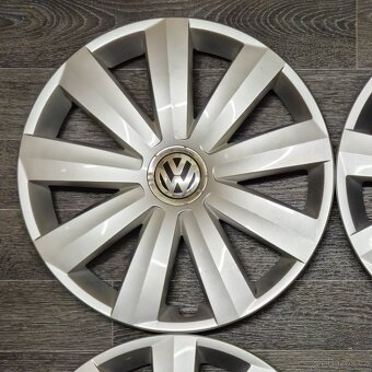 Prodám kryty kol Volkswagen r16 B5402 - 5