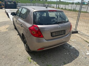Náhradní díly - Kia Ceed 1.4i 80kW r.v. 2009 - 5