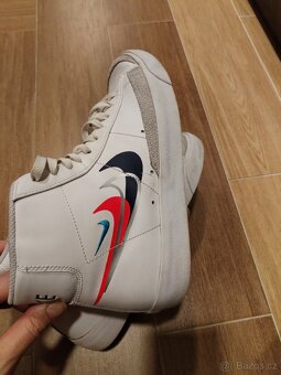 Kožené kotníkové boty NIKE BLAZER 42.5 - 5