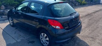Peugeot 207 - 5