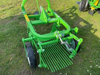 Vibrační vyoravac Bomet Ursa za traktor - 5