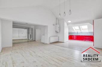 Pronájem podkrovního bytu 3+kk s šatnou, Náměstí, Paskov - 5