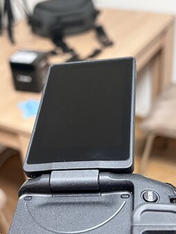 Canon RP + 50mm objektiv + príslusenství stav nového - 5