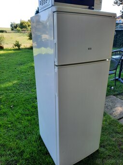 Lednička ECG A+,54 x 59 x v 144 cm, mikrovlnná trouba - 5