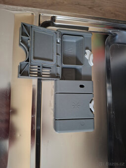 Myčka na nádobí vestavěna Elektrolux - 5