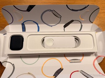 Apple Watch Series 7 – 45mm Midnight GPS + sportovní řemínek - 5