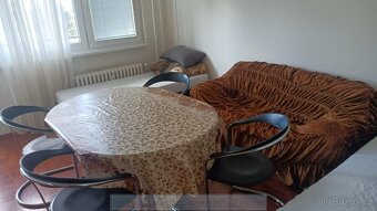 Lůžko v pokoji s balkónem P5 Hlubočepy, ul. Geologická DK000 - 5