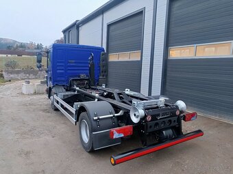 MAN TGL 10.180 s nosičem kontejnerů - 5