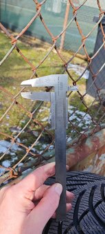 Prodám zimní pneu 205/55 R16 - 5