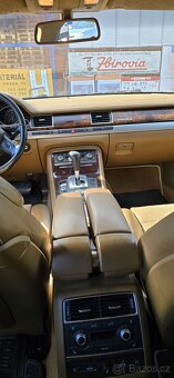Audi A8 - 5