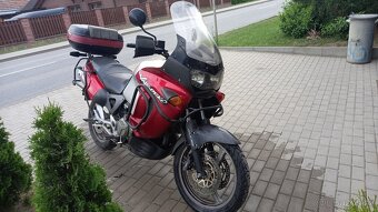 Prodám Honda varadero Xl 1000 rok 2000 - 5