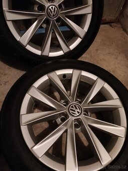 4ks alu disky orig. Vw 5x112 R17 pneu 205/55 R17 8mm - 5