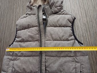 Vesta zn. H&M vel.146 - 5
