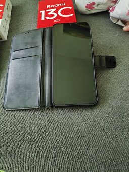 Prodám 3 mobily Xiaomi Redmi 2 x 13C + Redmi 14C - 5
