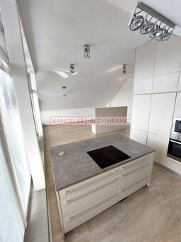 Pronájem podkrovního bytu 3+kk,90 m2,Zlín - 5