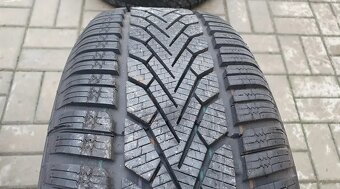 Zimní Sada Alu Kola 5x114.3 215/65 R16 Dezent - 5