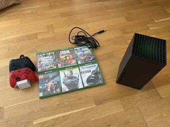 Xbox series X 1T + 2 ovladače + Hogwarts Legacy - 5