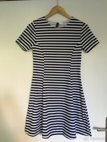 Šaty různé, velikosti M, cena za kus 200 Kč - 5