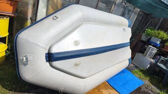 Nafukovací člun Honda - 5