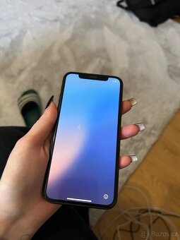 Prodám iPhone XS 64 GB - 5