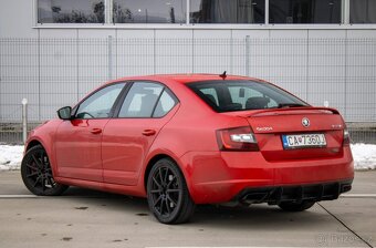 Škoda Octavia 2.0 TSI 245k RS - 5