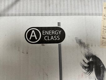 Malá televize Hitachi 24” - 5