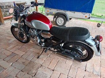 Triumph Thunderbird 900 - 5