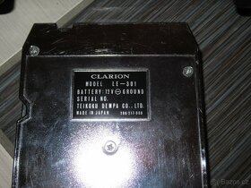 Staré neobvyklé autorádio CLARION 8 - 5