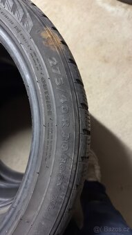 Pneu Nokian 275/40R20 - 5