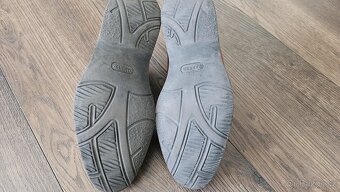 Barker Suit Sneaker 7 1/2 - 5
