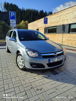 Opel Astra Caravan H 1.6i 16V - 5