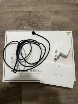 MacBook Air 13” M4 – Temně inkoustový | NOVÝ STAV - 5