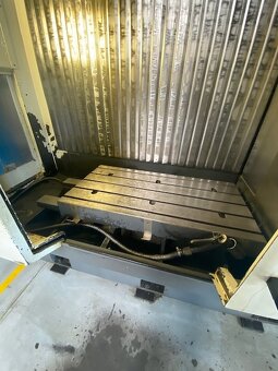 Vertikalni frezovaci centrum AXA DBZ - 5