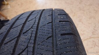 Prodám pneu 235/65/17 - 5