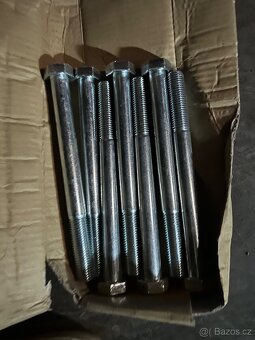 Spojovací materiál - šrouby , matky, štefty.. 1/3 z ceny - 5