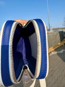 Louis Vuitton small bag crossbody - 5