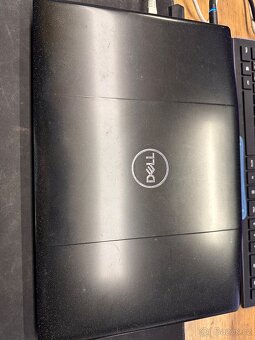 Herní notebook Dell G5 15 5500 - 5