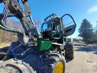 Harvestor kolový J.Deere 1170 E - 5