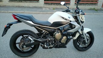 Yamaha XJ6 - 5